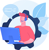 Mensch an einem PC-Arbeitsplatz telefoniert mit einem Headset